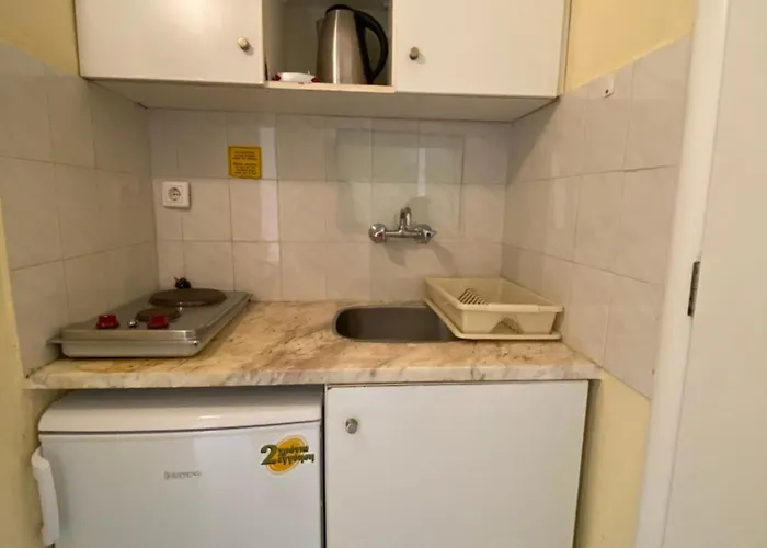 Lägenhetshotell Plazz Korali Laganas