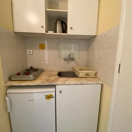 Ξενοδοχείο με διαμερίσματα Plazz Korali Λαγανάς